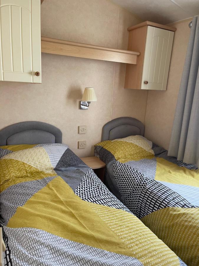 Beautiful 2-Bed Static Caravan 뉴튼스튜어트 외부 사진